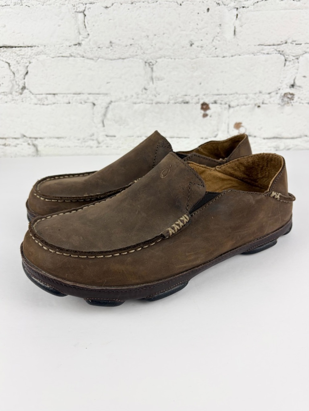 Olukai Moloa Brown Leather Slip On Loafer Mule Moccasin Shoes M8.5